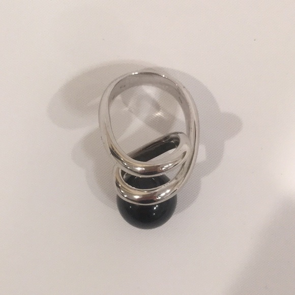 Nuovegioie Silver and Onyx Ring - Picture 4 of 8
